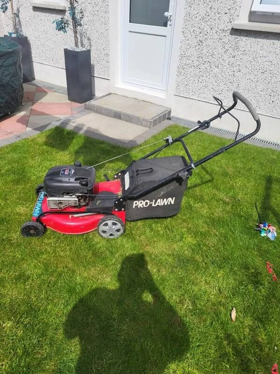 Petrol Lawnmower - Image 3