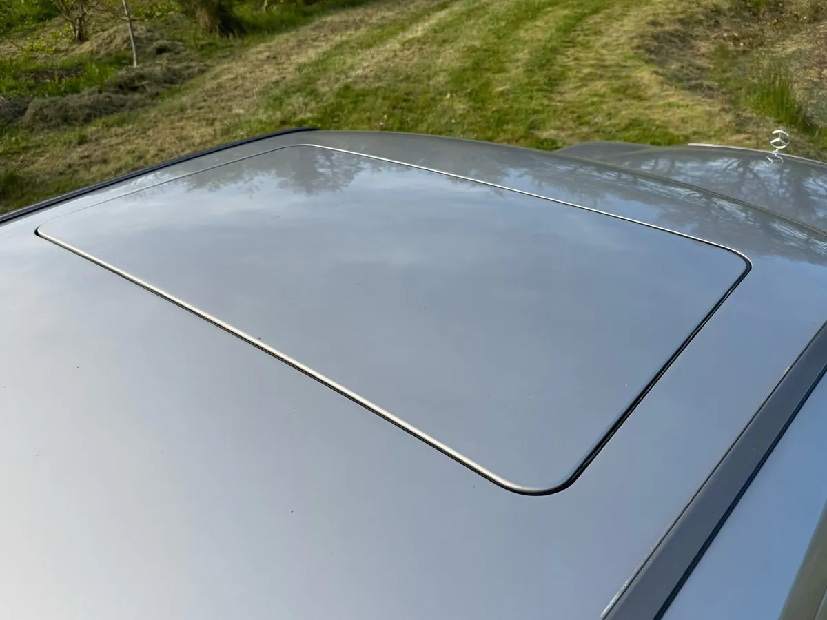 1991 Mercedes-Benz 300E Auto - Image 4