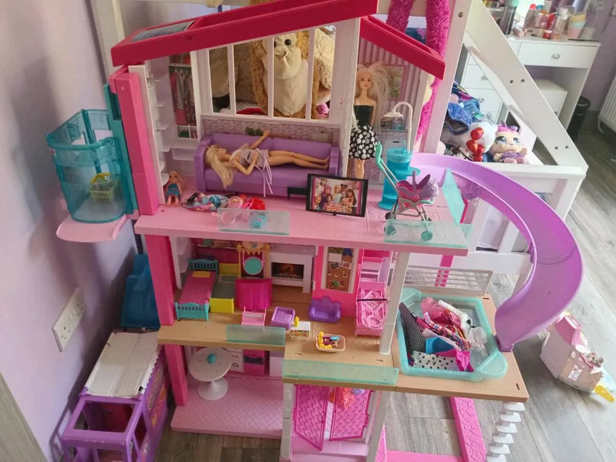 Doll House - Image 1