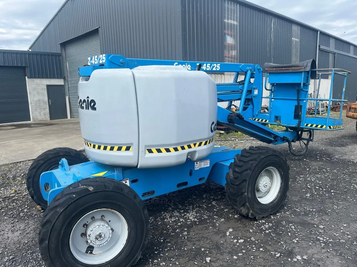Genie Z45-25 Cherrypicker - Image 1