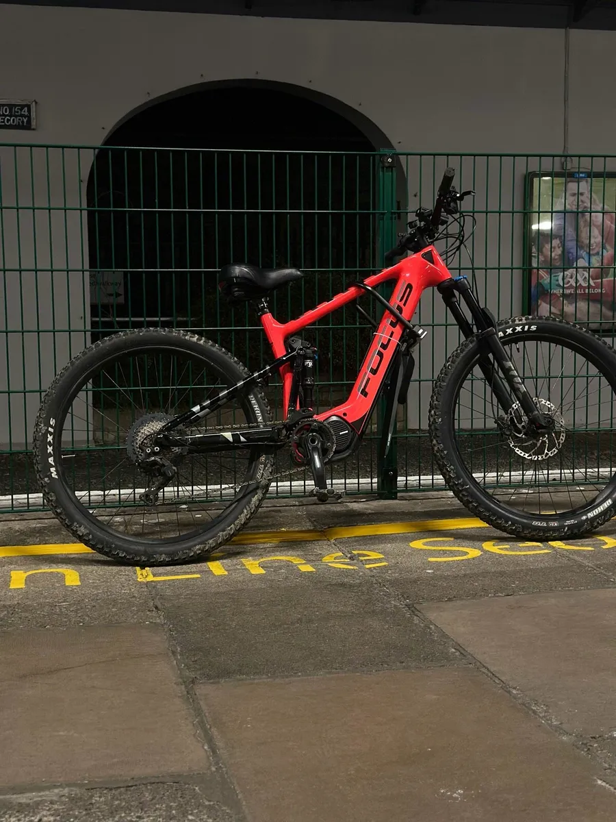 Focus Jam2 C Plus Pro Mountain E-Bike - Image 1