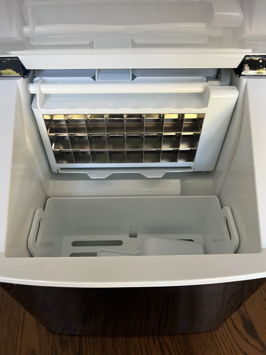 Ice cube maker - Image 2