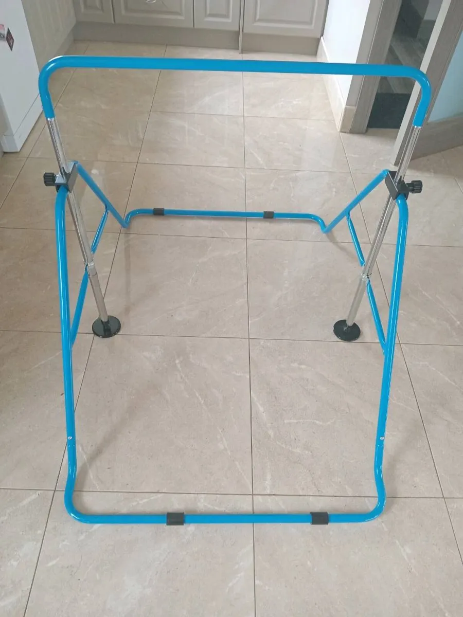 Gymnastic Bar - Image 1