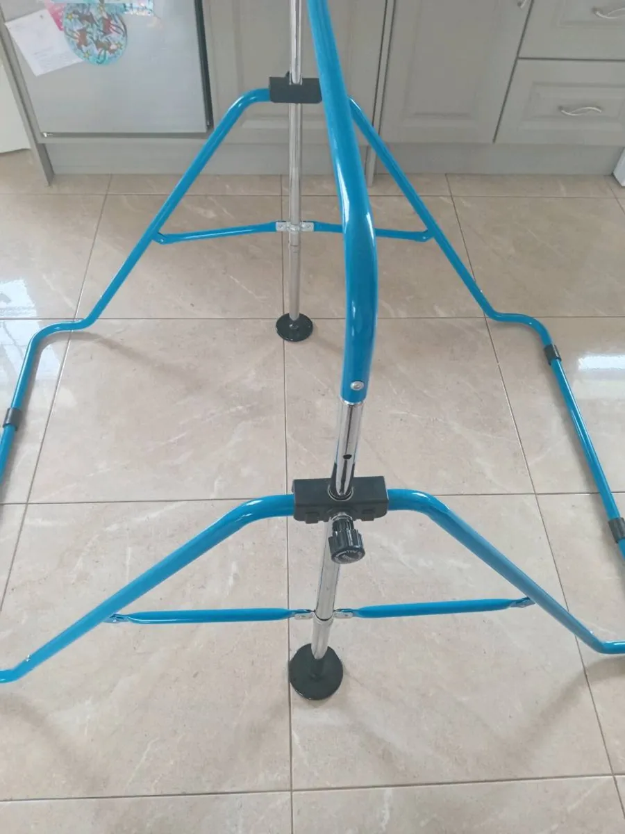 Gymnastic Bar - Image 2