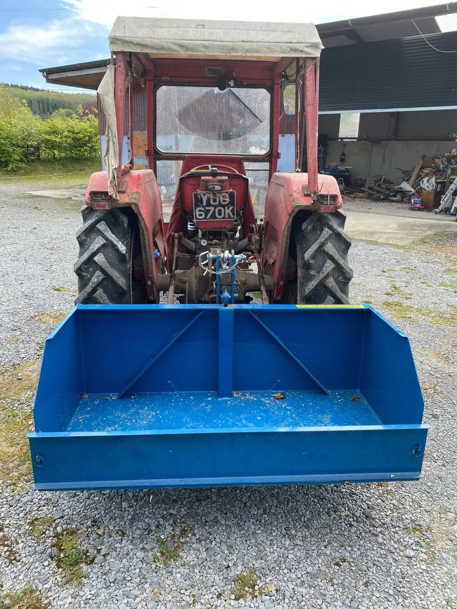 Vintage tractor - Image 3