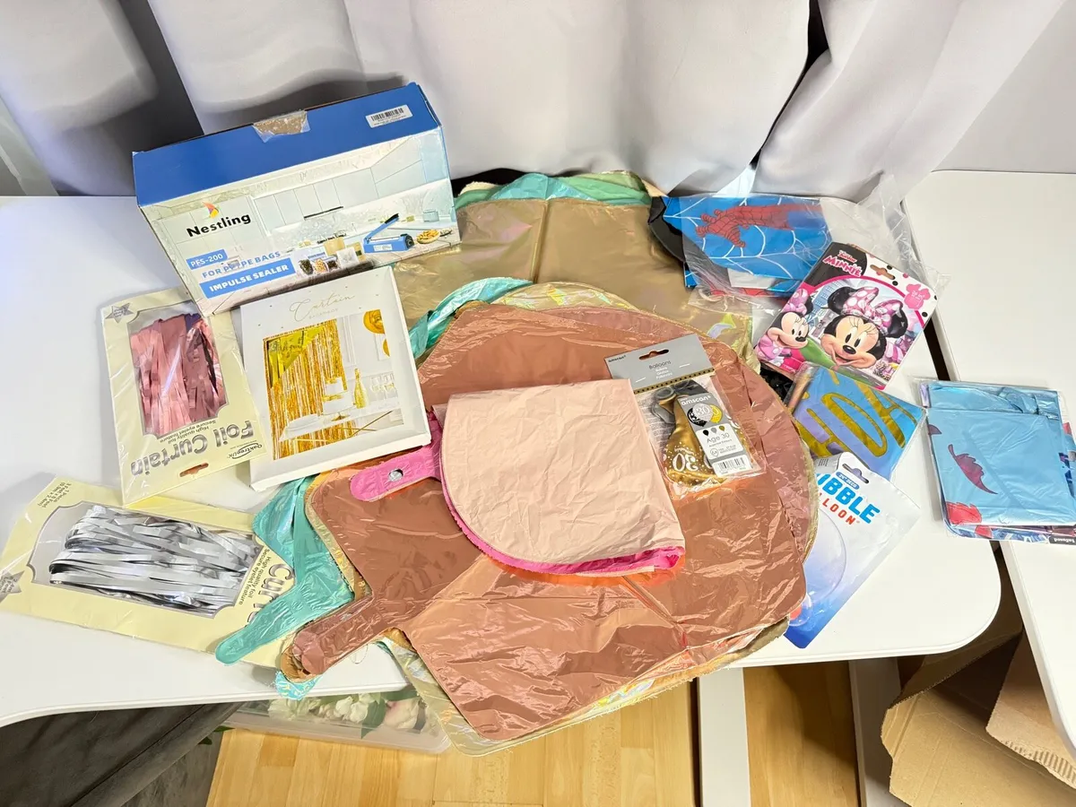 Foil Balloons and Latex balloons! - Image 1