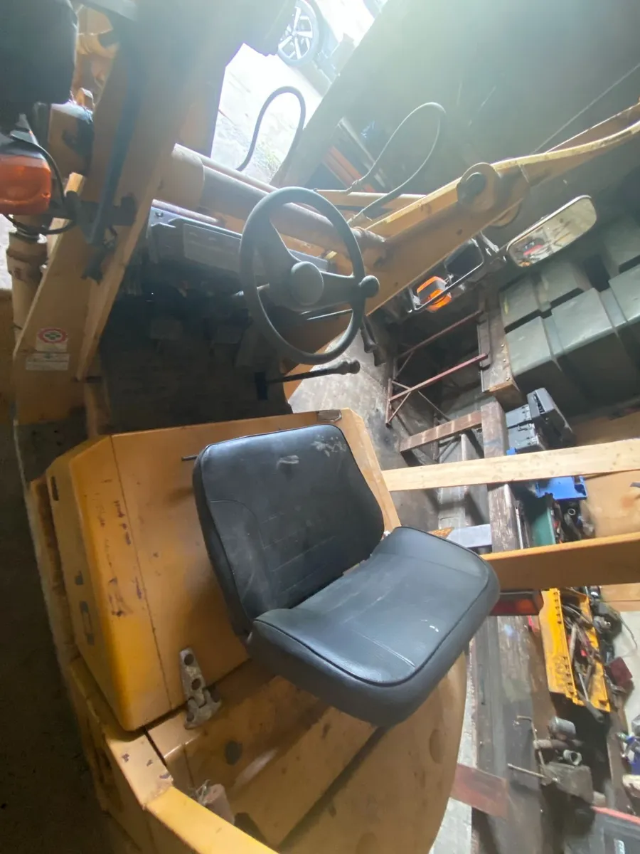 loading shovel TCM, Komatsu fork lift/ load shovel - Image 4
