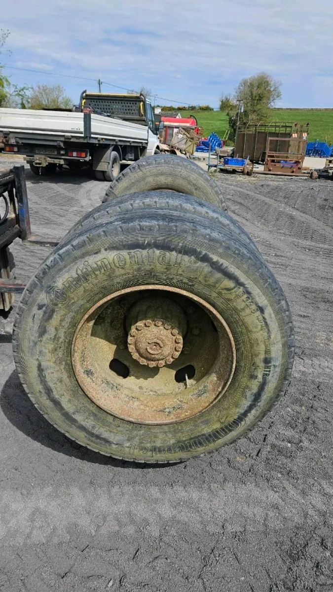 Trailer axel - Image 2