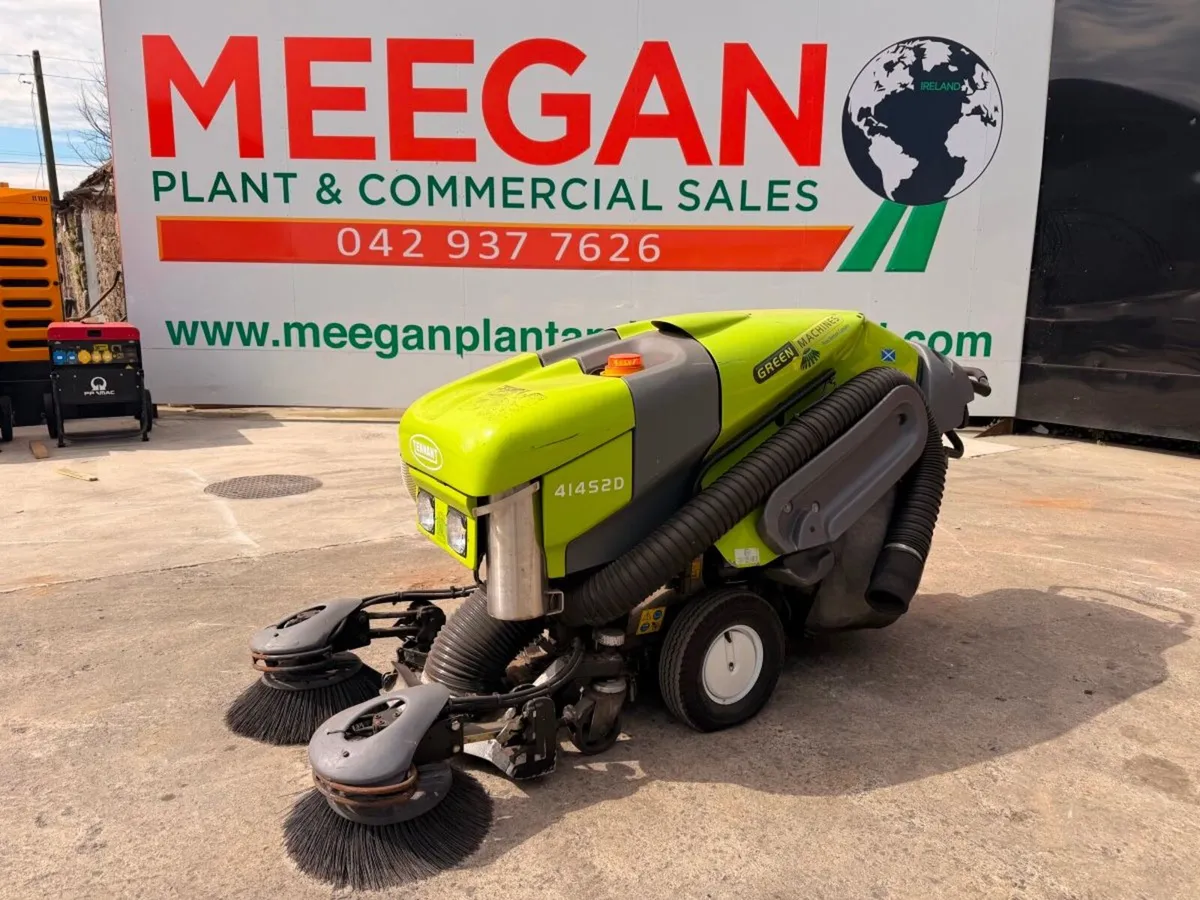 GREENMACHINE 414S2D road COMPACT SWEEPER - Image 1
