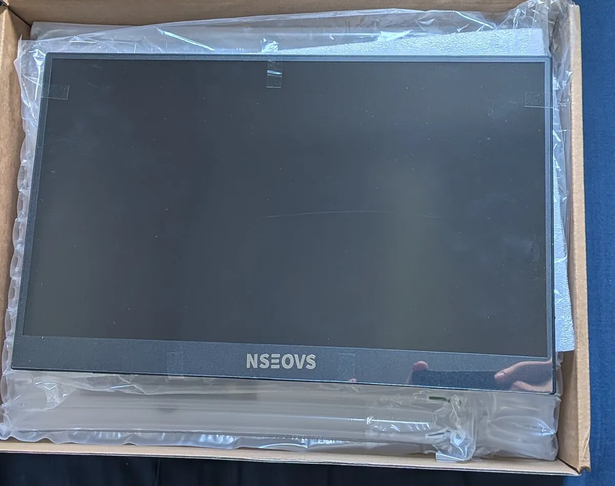 Nseovs 15.6" Portable Monitor - price firm - Image 4