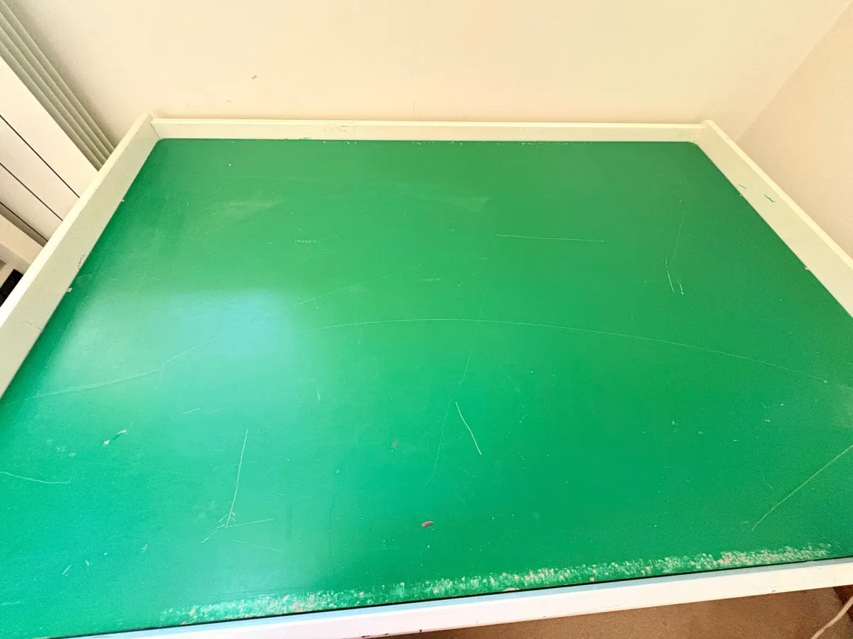 Brio Lego table - Image 2