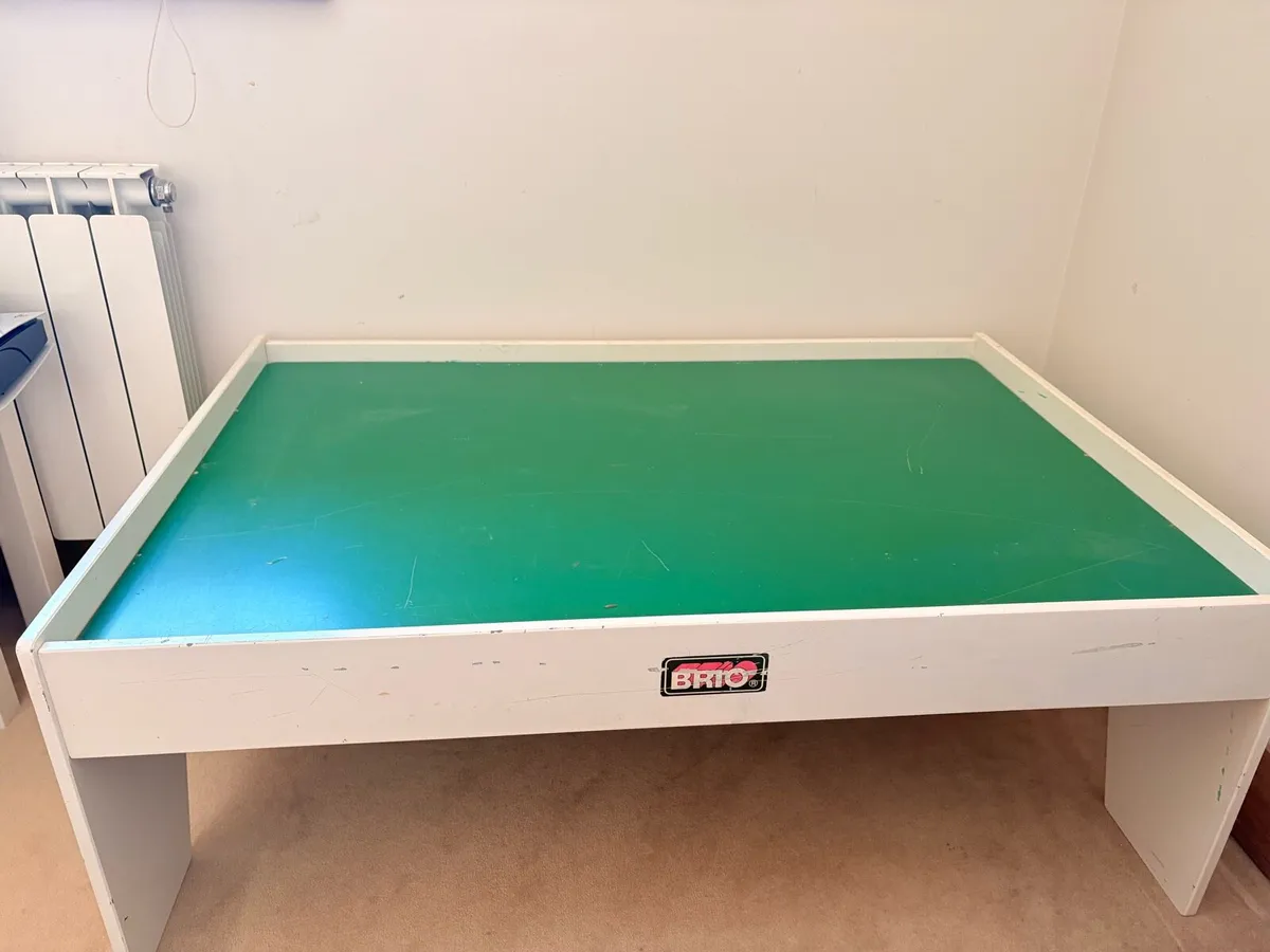 Brio Lego table - Image 3