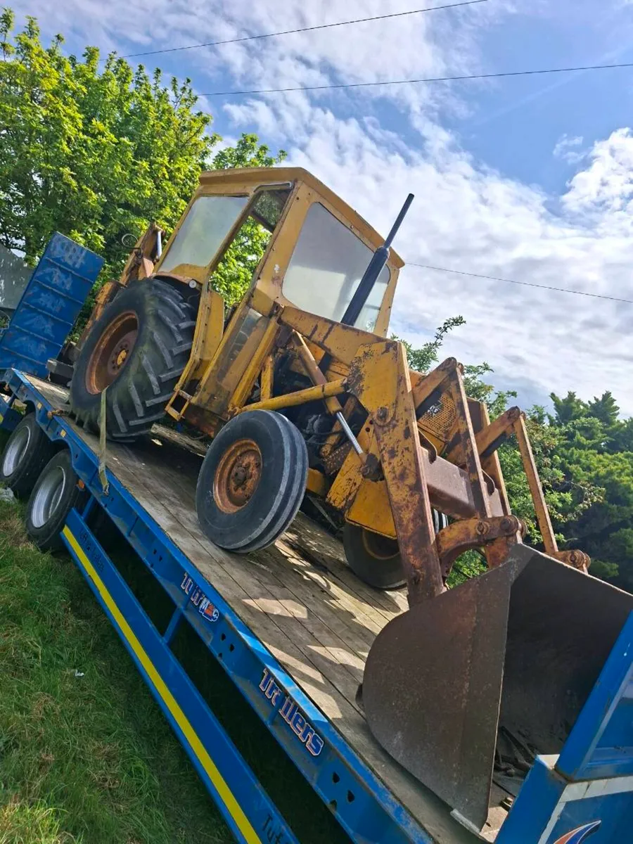 MASSEY FERGUSON DIGGER - Image 1