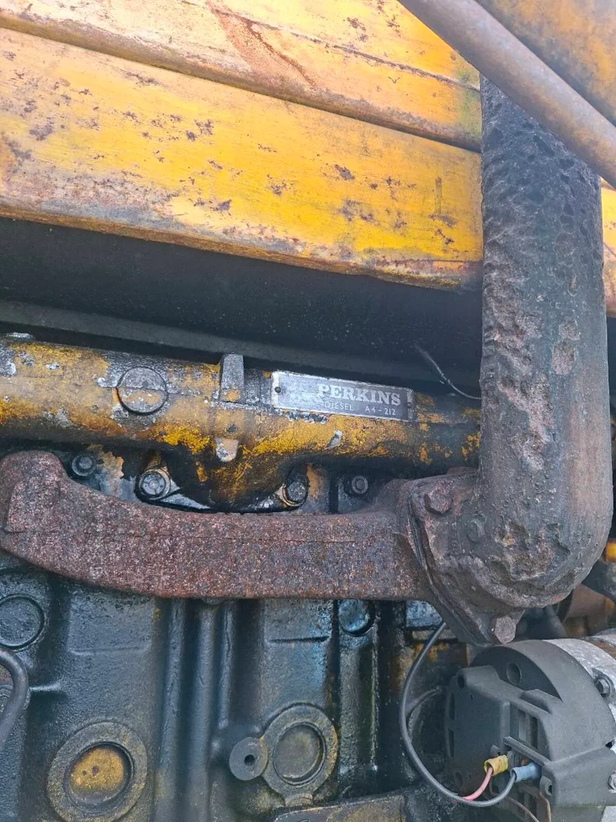 MASSEY FERGUSON DIGGER - Image 4