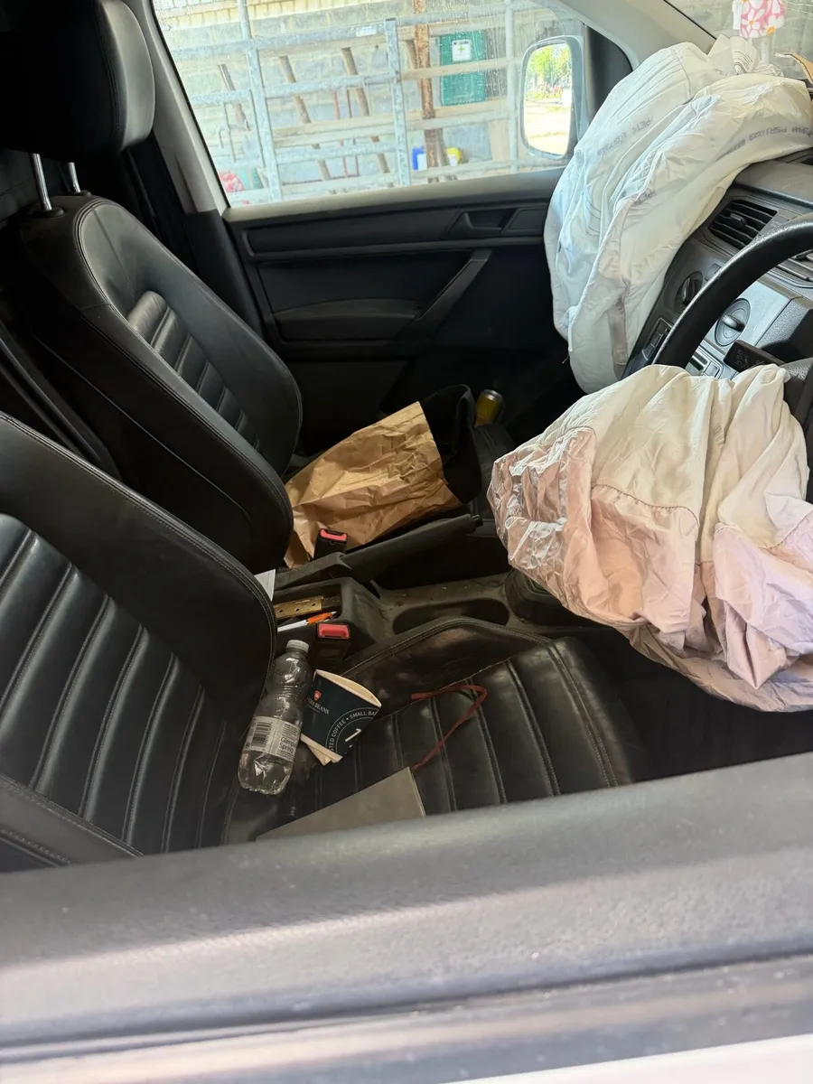 2016 caddy - Image 3