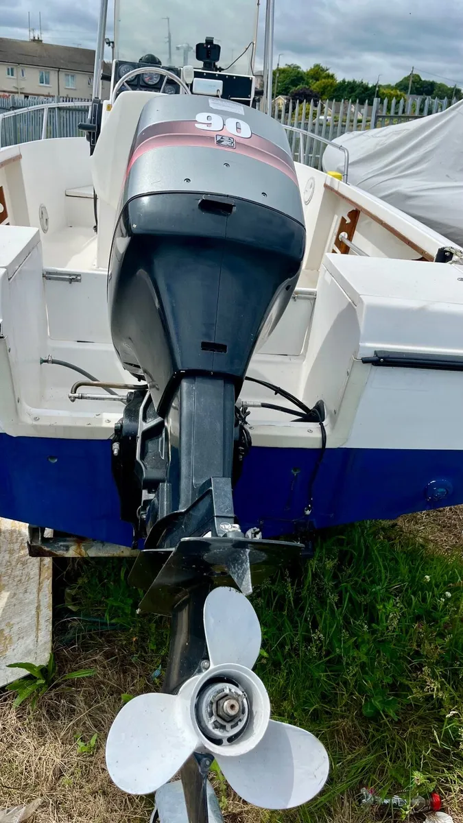Boston Whaler Outrage 17 - Image 3