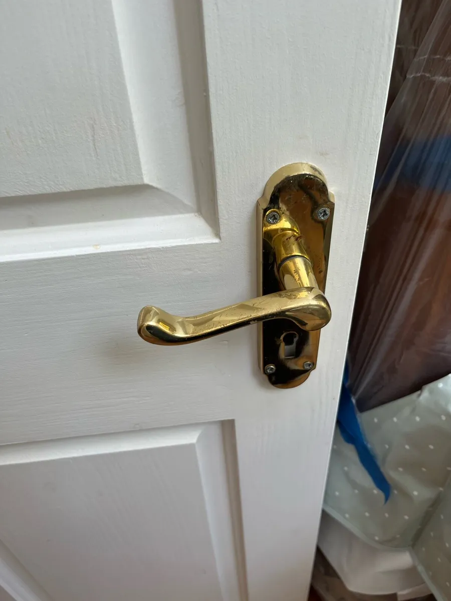 Solid White interior doors x8 - Image 2