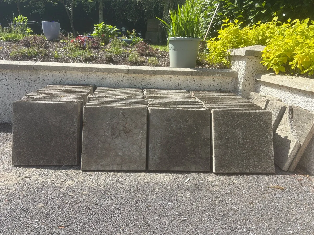 Patio stone slabs - Image 2
