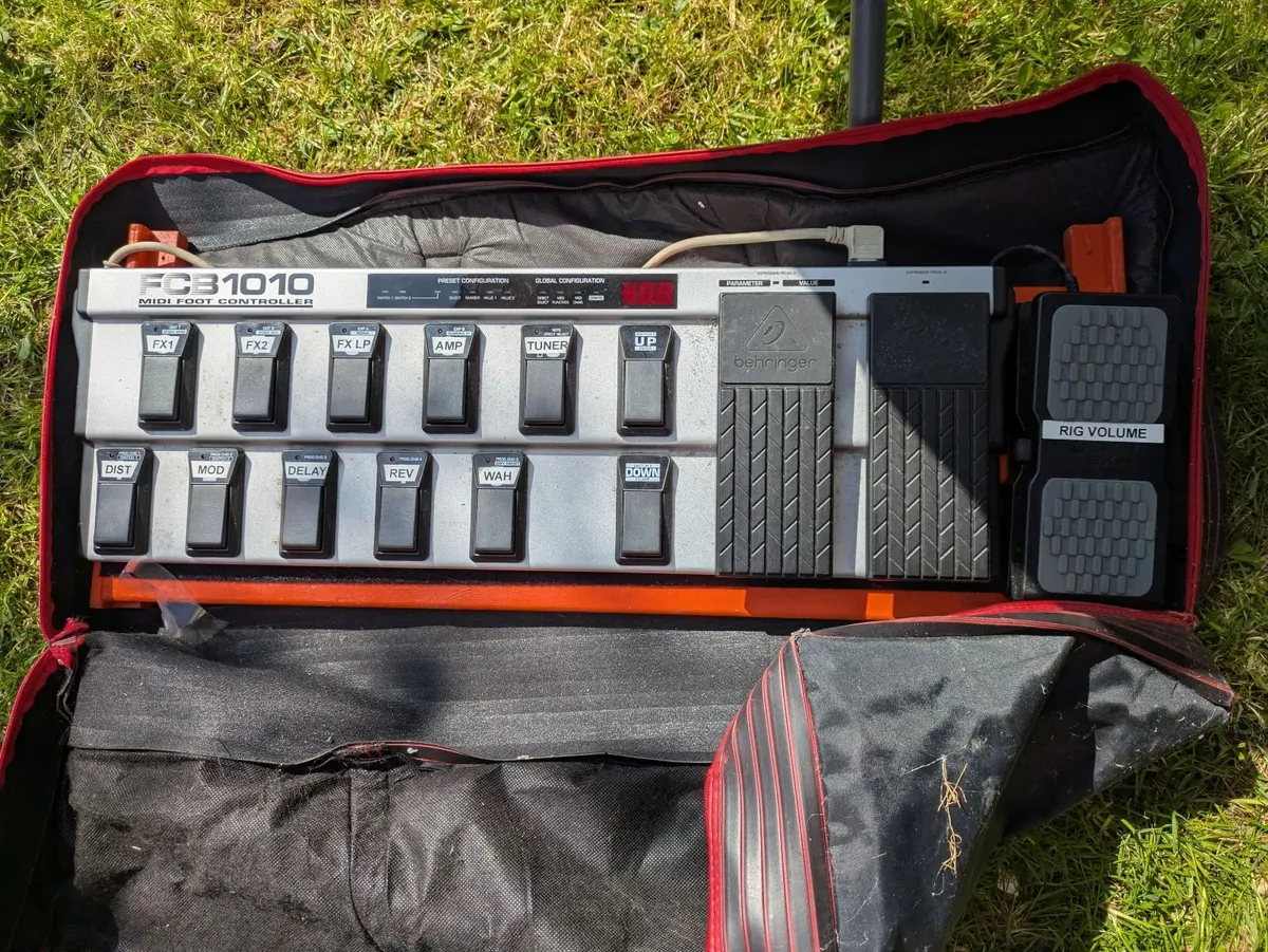 Behringer FCB 1010 Midi foot controller - Image 2