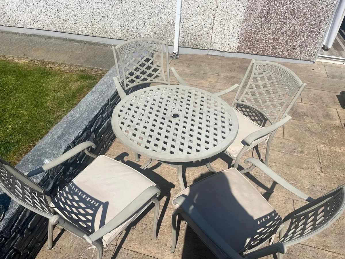 Garden Furniture - Image 2
