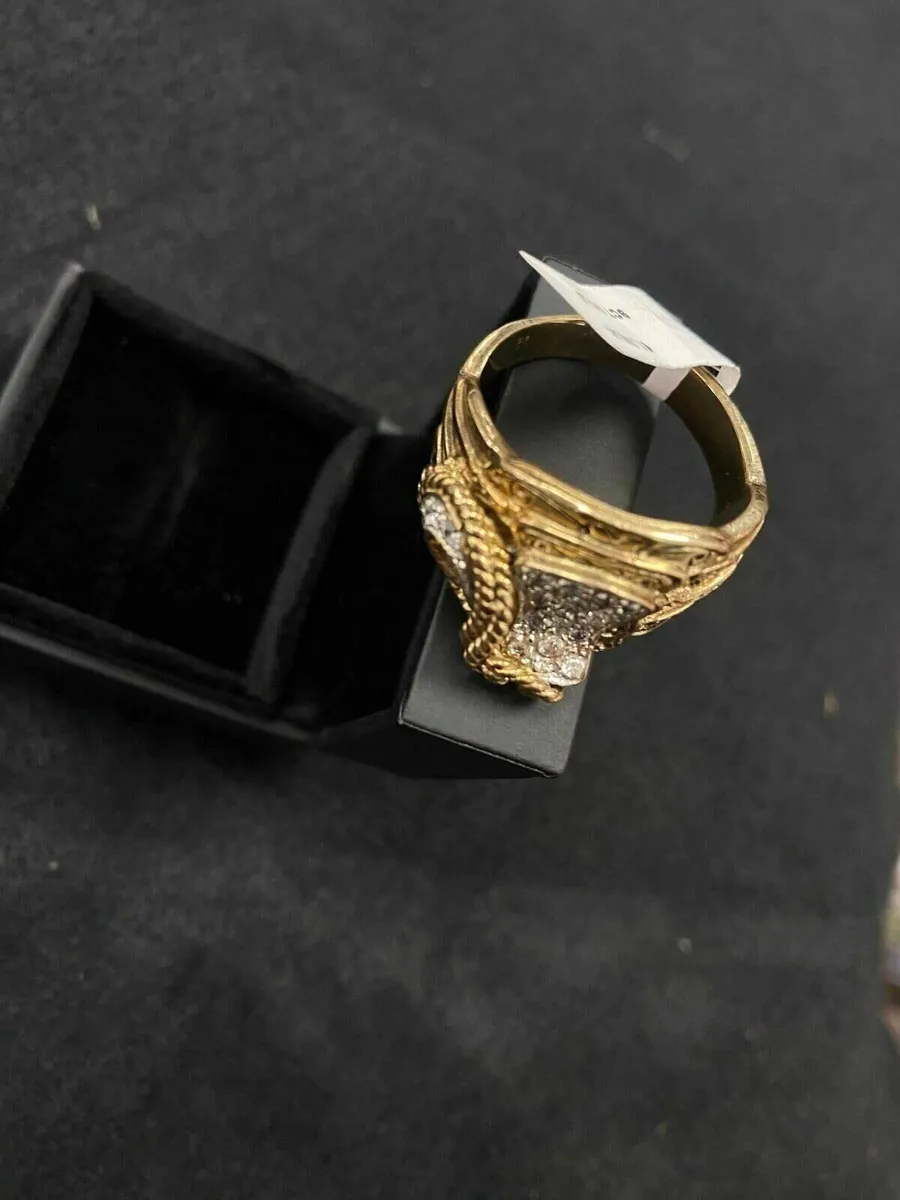 9ct Gold Saddle Ring 9k CZ - Image 4