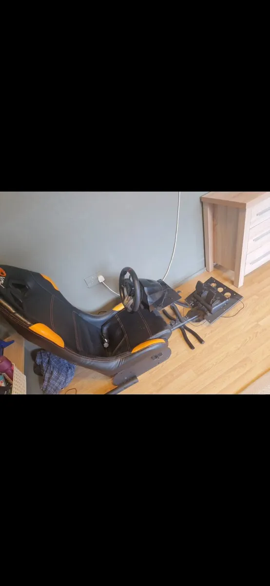 Gaming chair - Image 1