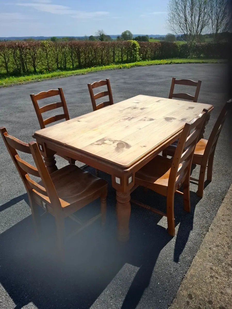 Kitchen Table & 6 Chairs - Image 1