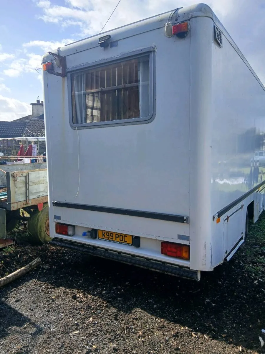 Iveco 7.5 ton camper - Image 3