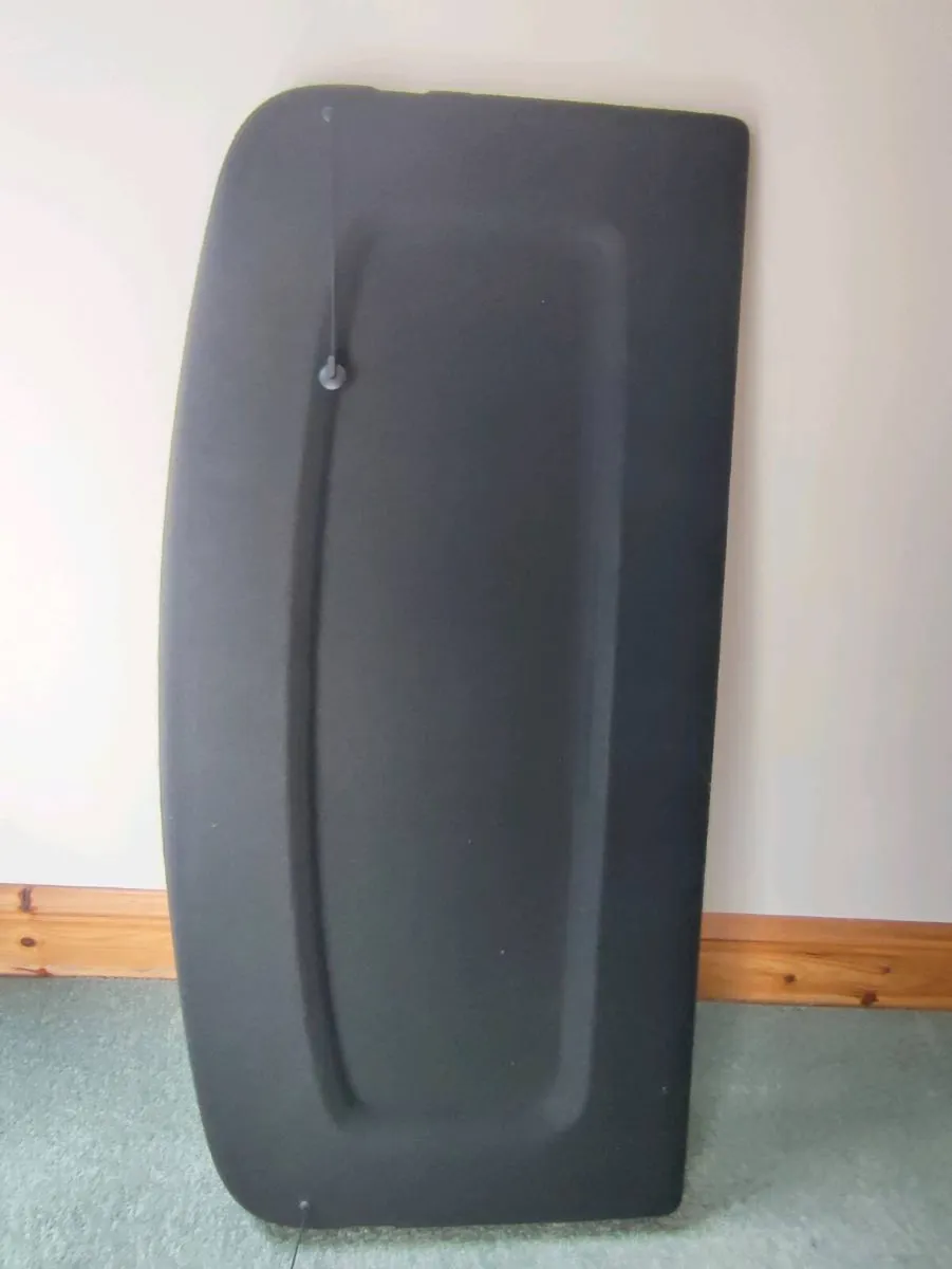 2021 Ford Focus parcel shelf - Image 1