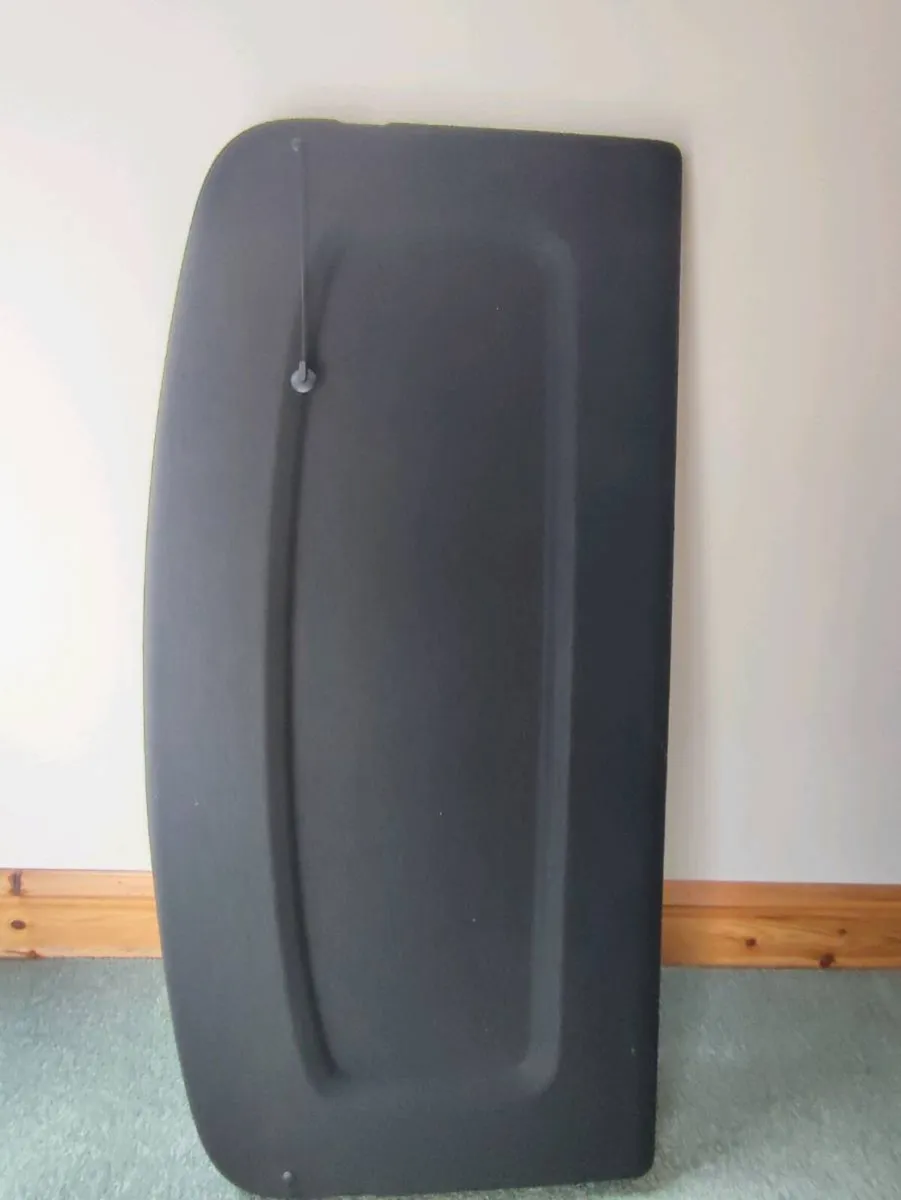 2021 Ford Focus parcel shelf - Image 2