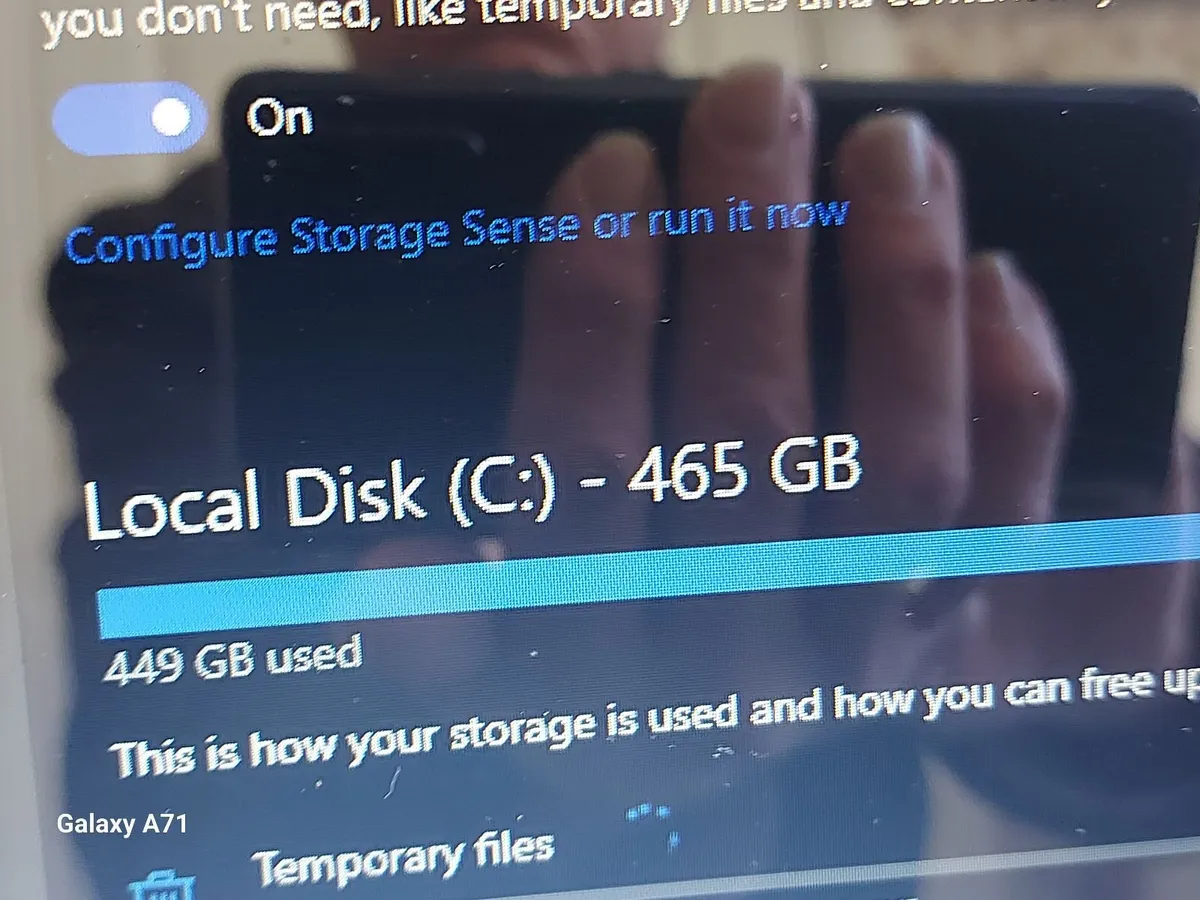 Samsung 15 inch Laptop, Model NP-R519, Windows 10, - Image 4