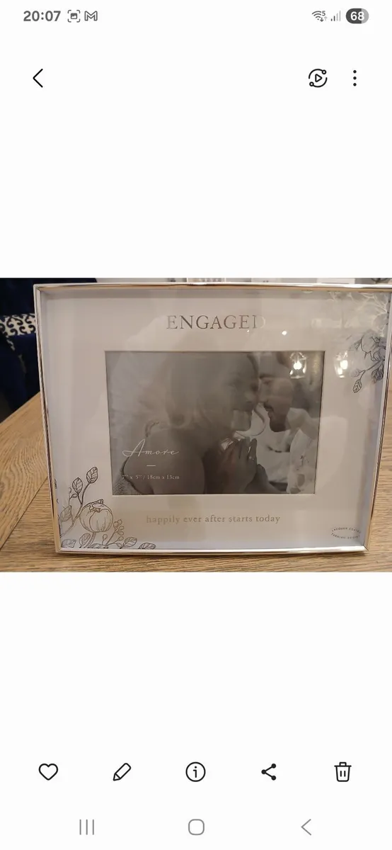 Brand new engagement photo frame