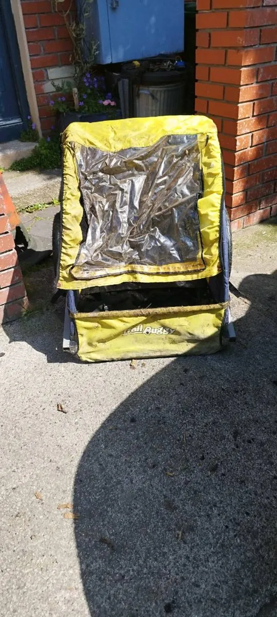 Child bike trailer Free - Image 2