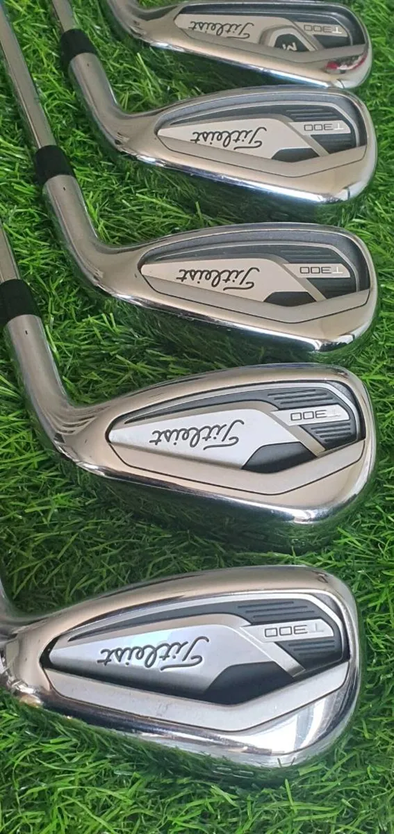 BRAND NEW TITLEIST T300 IRONS - Image 2