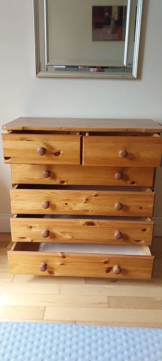 Bedroom furniture - Image 2