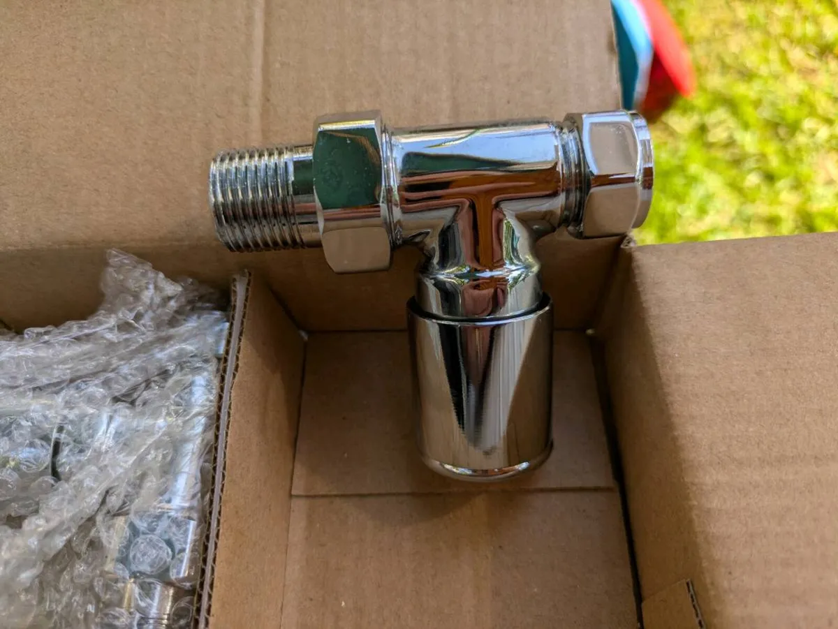 Radiator valves - Image 2