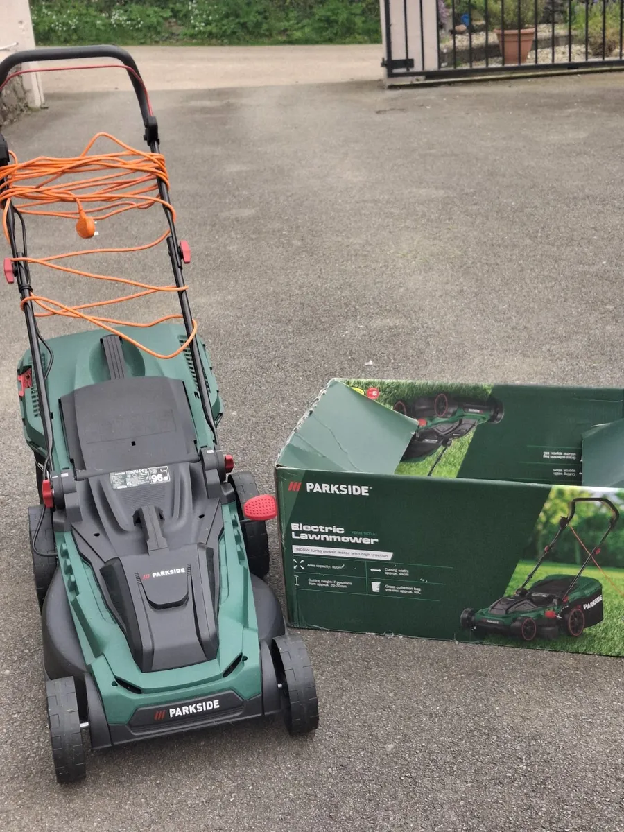 Electric lawn mower - Image 1