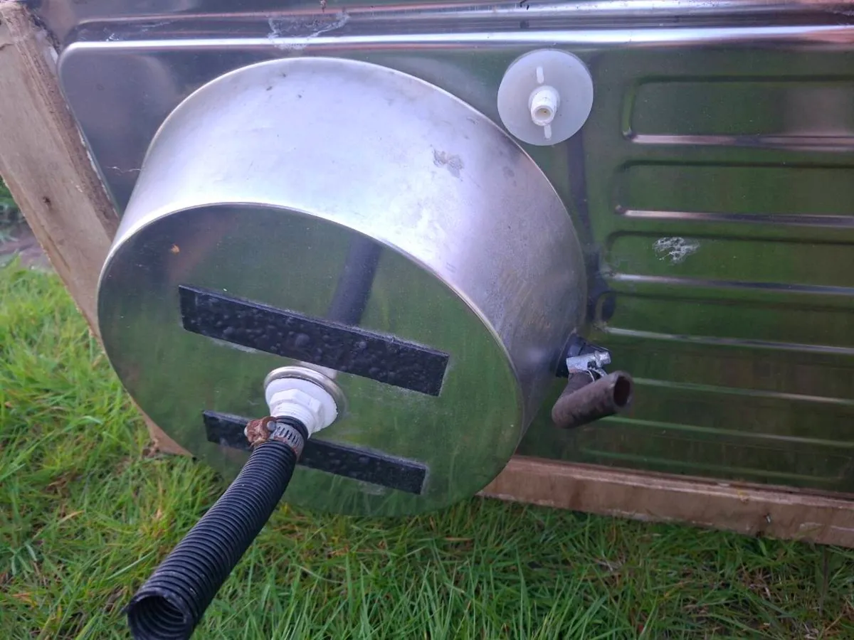 Camper Sink/Stove/Grill Combo Unit & Fridge - Image 4