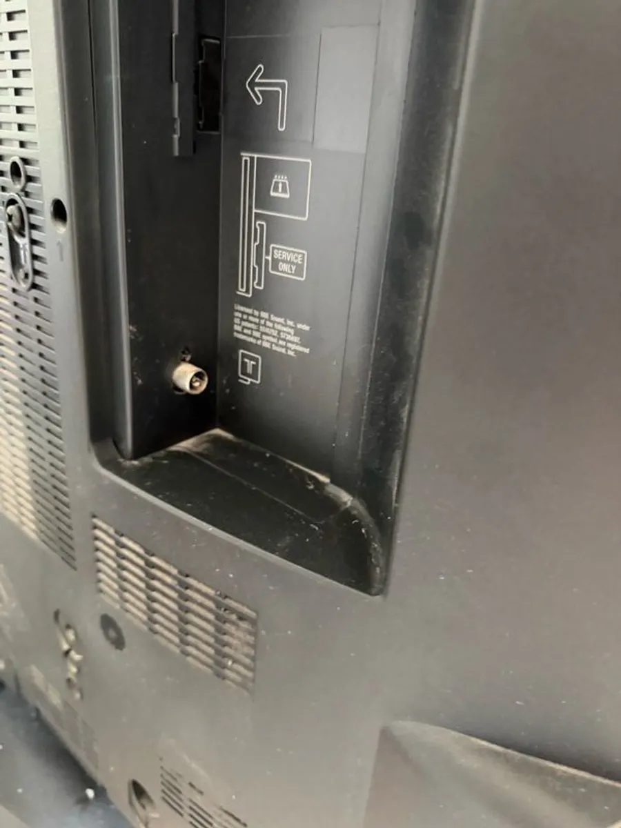 Sony Bravia 1080p 40" Tv - Not Smart - Image 4