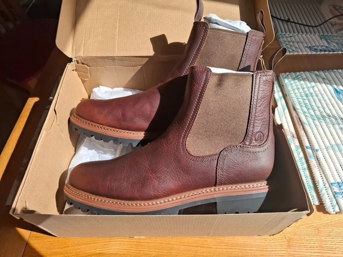 Clarks Men's Leather Boots - Size 10 - New in Box - Image 1