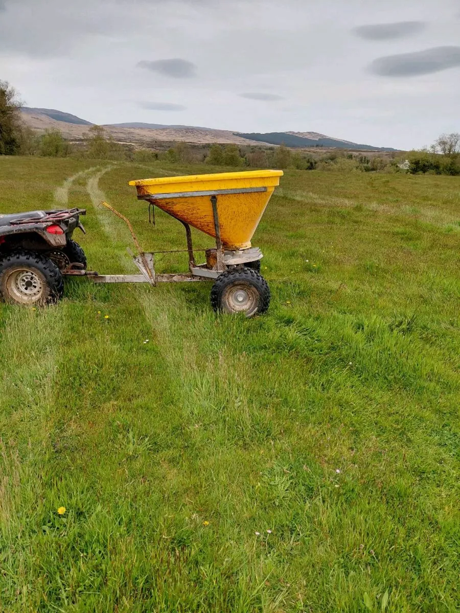Quad spreader - Image 1