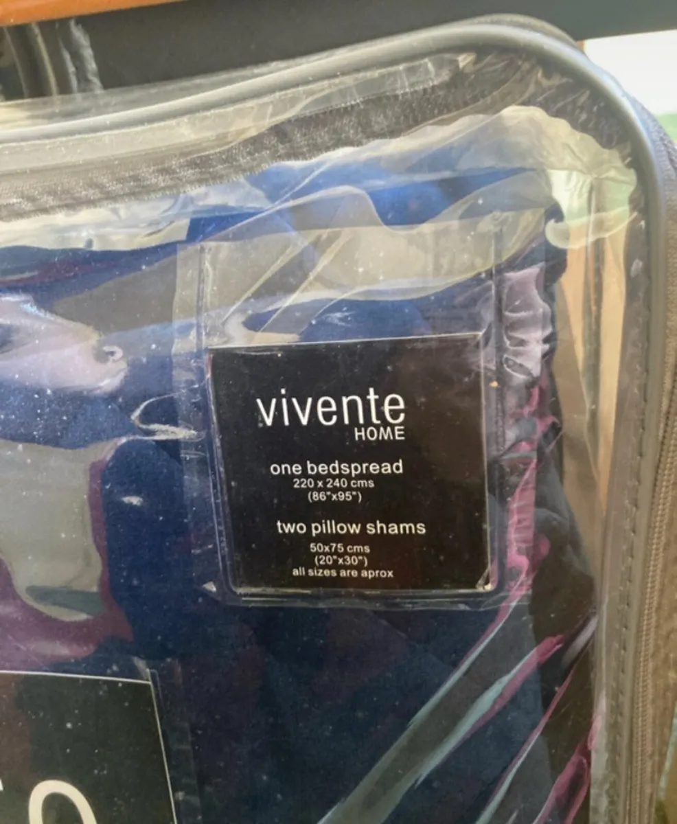 Vivente Home Luxury Quilted Bedspread Set – King S - Image 2