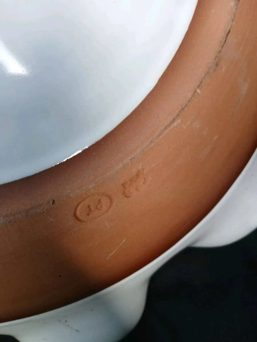 Pottery bowl - Image 2