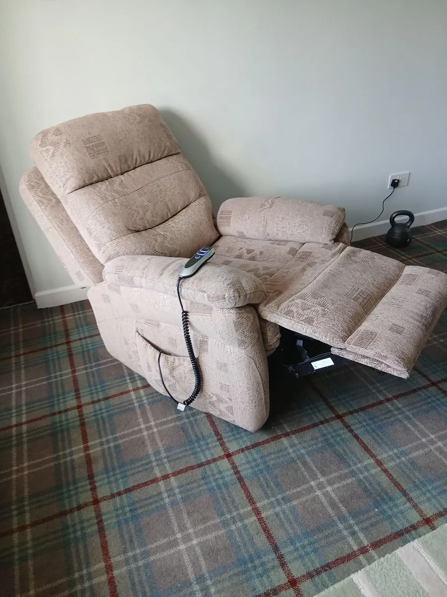 Assistance Chair - Image 3