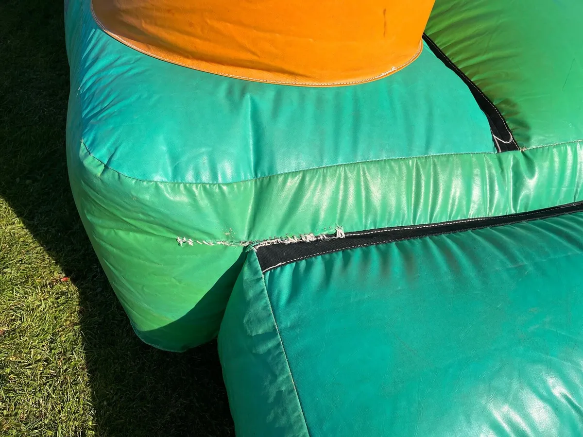 Simpsons bouncy castle - Image 2