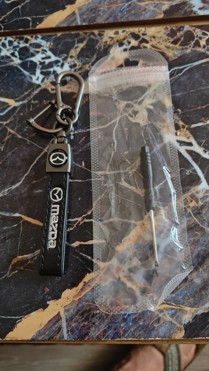 Mazda metal keyring - Image 3