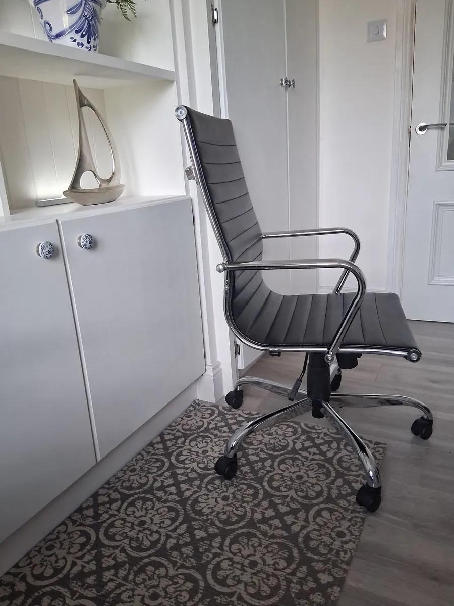 Office Chair - Image 2