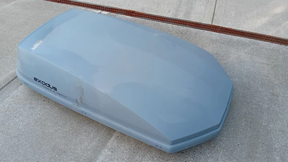 Halfords Exodus 470l Roof Box (without roof bars) - Image 3