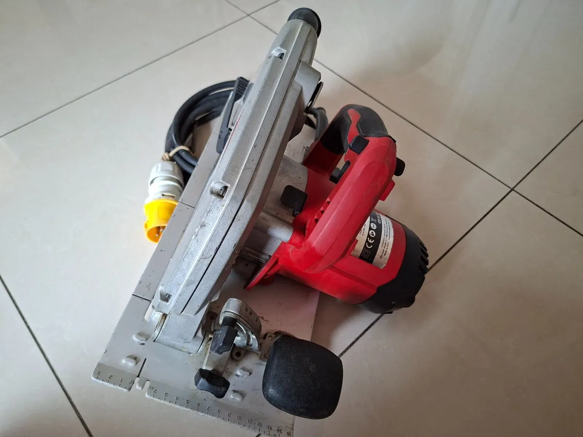 Milwaukee CS 85 SB 235mm Circular Saw 110v - Image 3