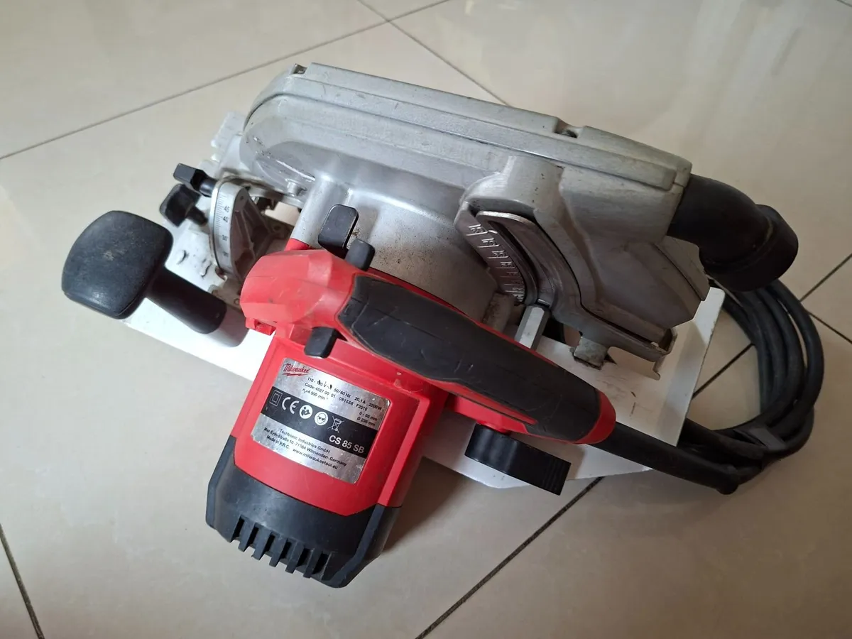 Milwaukee CS 85 SB 235mm Circular Saw 110v - Image 4